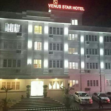 Venus Star Hotel Yangón Exterior foto